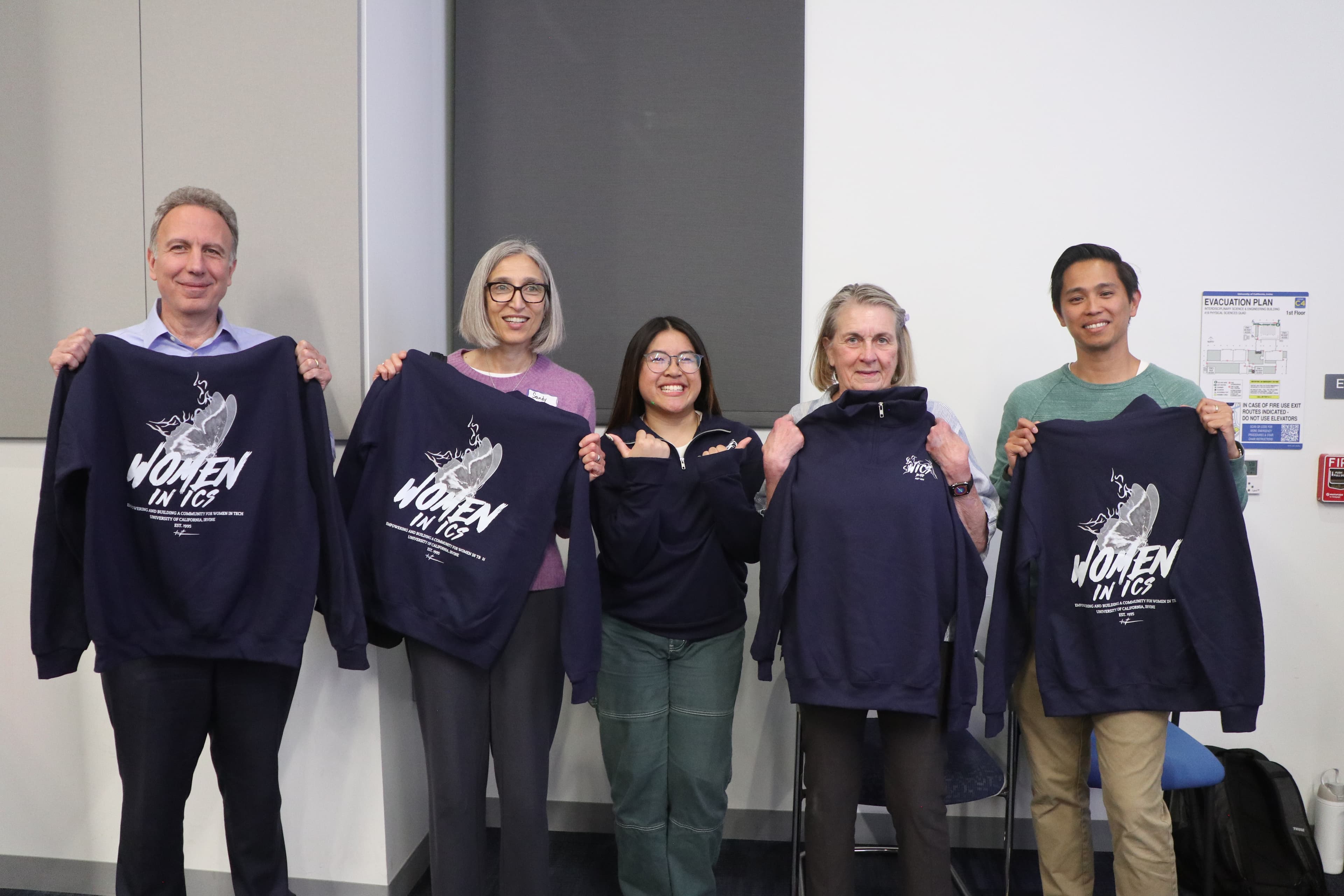 WICS 30th Anniversary Merchandise